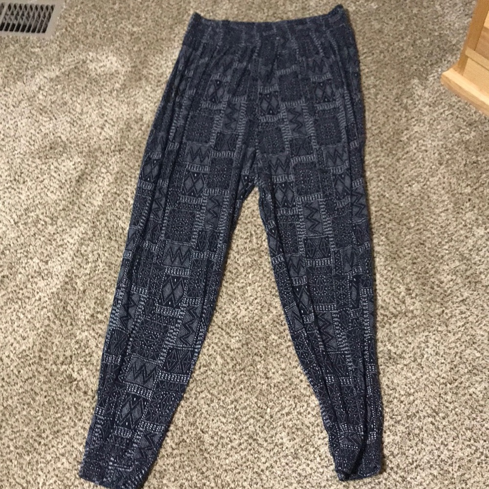 H&M patterned lounge joggers